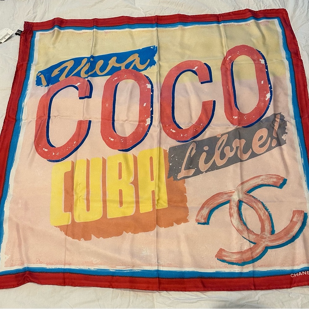 Chanel 2017 Viva Coco Cuba Libra Scarf NWT 100% Silk